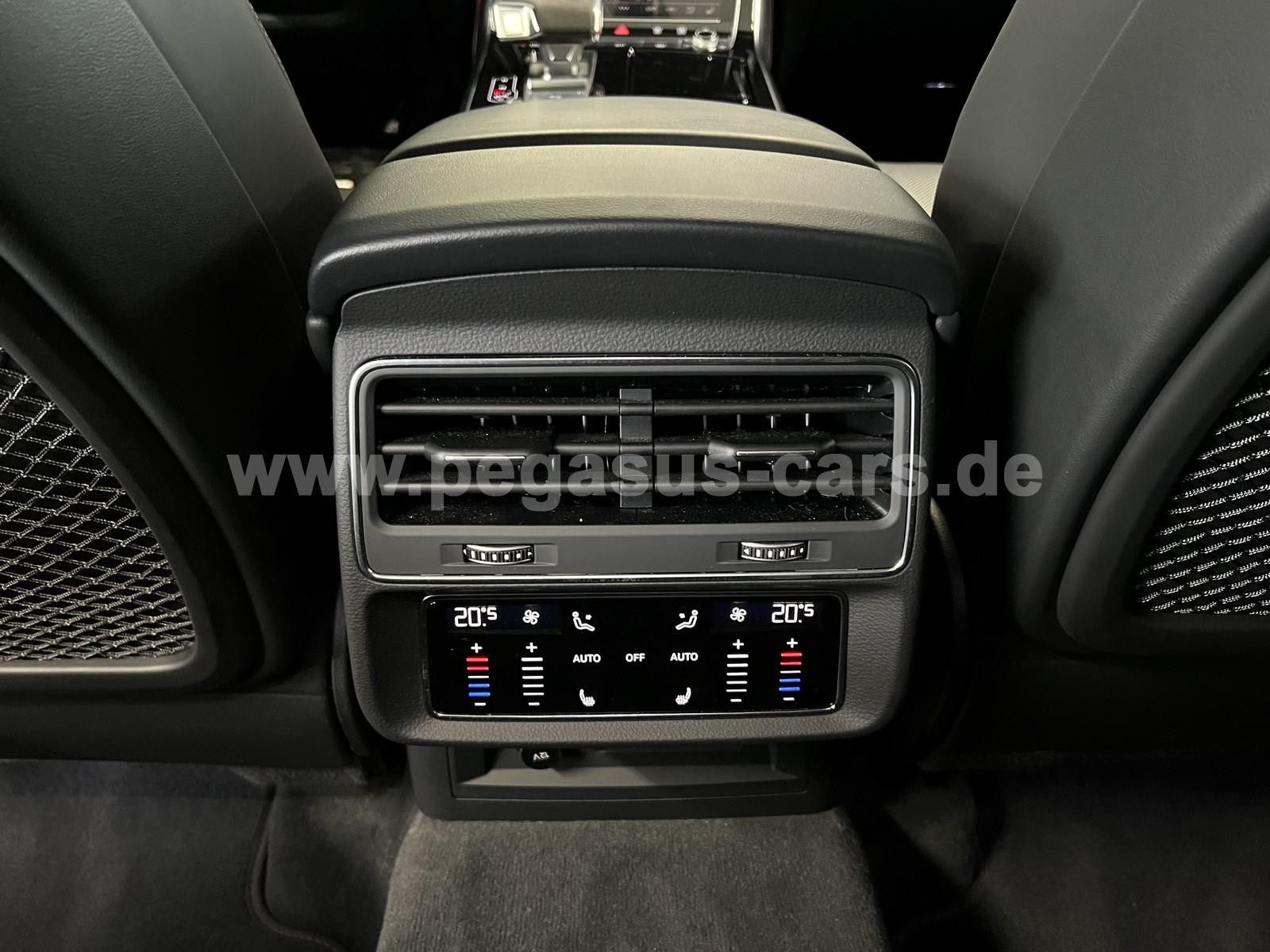 AUDI RSQ8 - 17