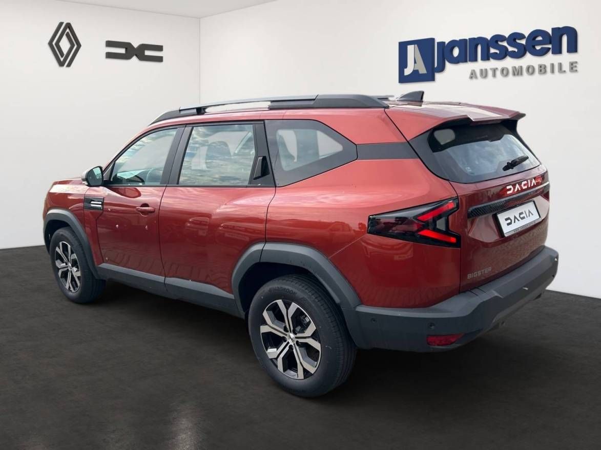 Fahrzeugabbildung Dacia Bigster Expression TCe 140
