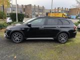Fiat Tipo Kombi Cross Hybrid, PDC, Kamera, LED - schwarze Fiat Tipo