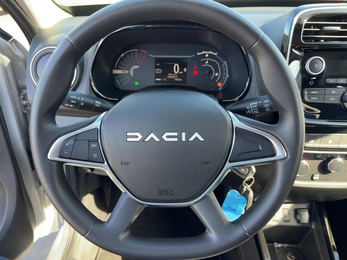 Fahrzeugabbildung Dacia Spring Essential ELECTRIC 45 Klima