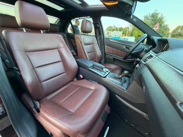 Mercedes E 220 - 6