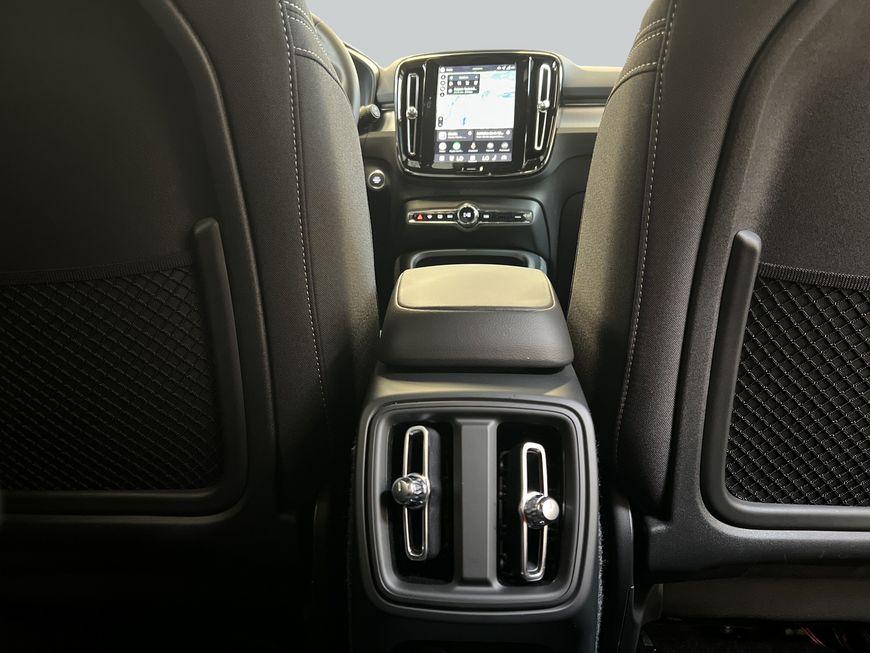 Volvo XC40 B3 Plus Black-Edition DKG 360° Pixel-LED Al