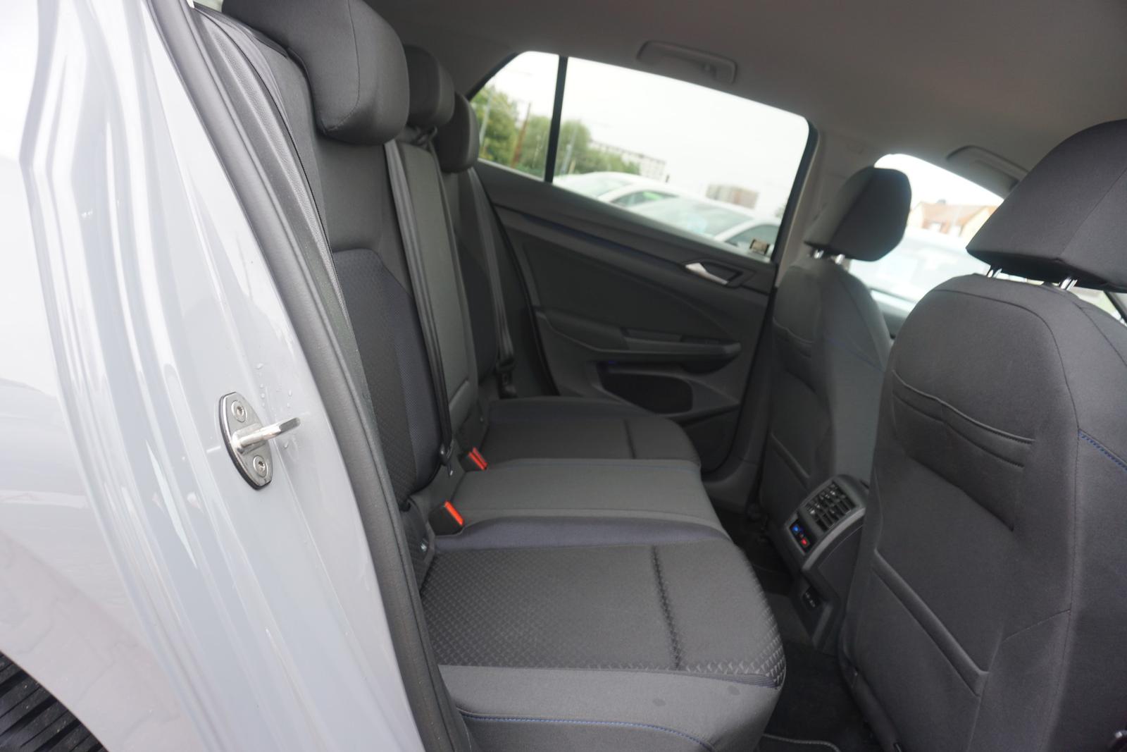 Volkswagen Golf VIII 1.0 TSI United LED Navi Android Apple, миниатюра 26