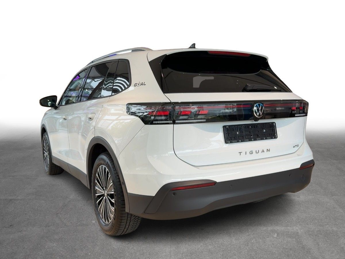Volkswagen Tiguan 1.5 eTSI Goal DSG NAVI R-KAM LED foto 4