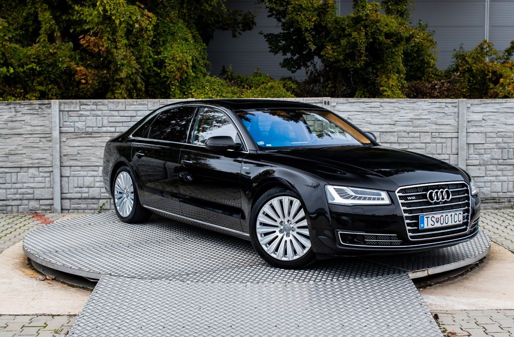 Audi A8