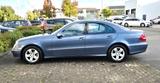 Mercedes-Benz E 320 CDI Avantg. /XENON/LEDER/AHK/PDC/SHZ/TEMPO - Mercedes-Benz E 320 mit Diesel-Antrieb