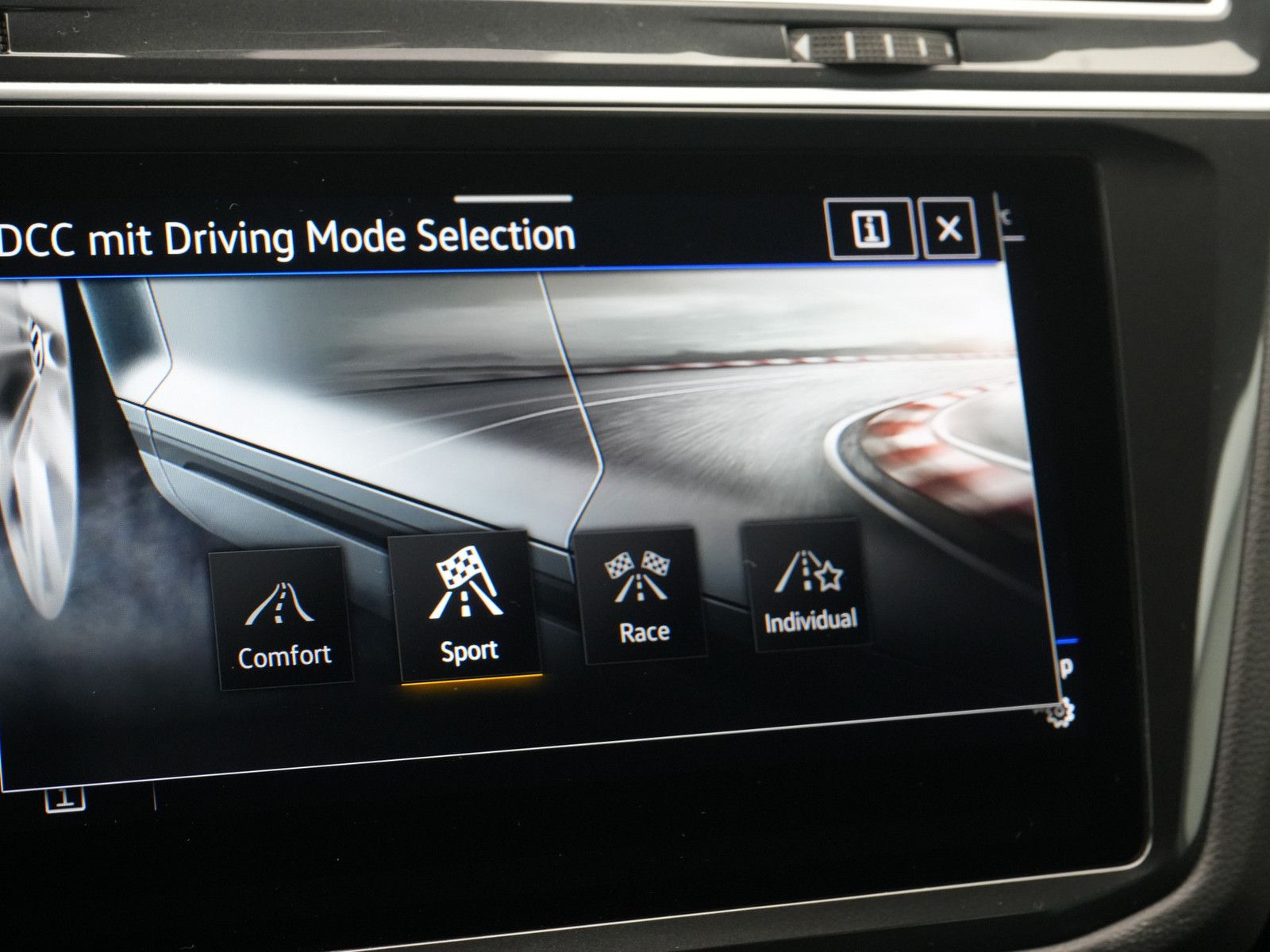 Volkswagen Tiguan - Bild 12