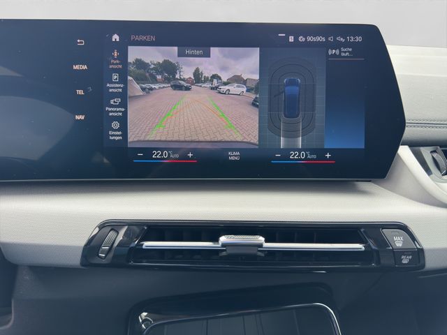 Fahrzeugabbildung BMW 218i Active Tourer Autom+Adaptive LED+Cam+Navi