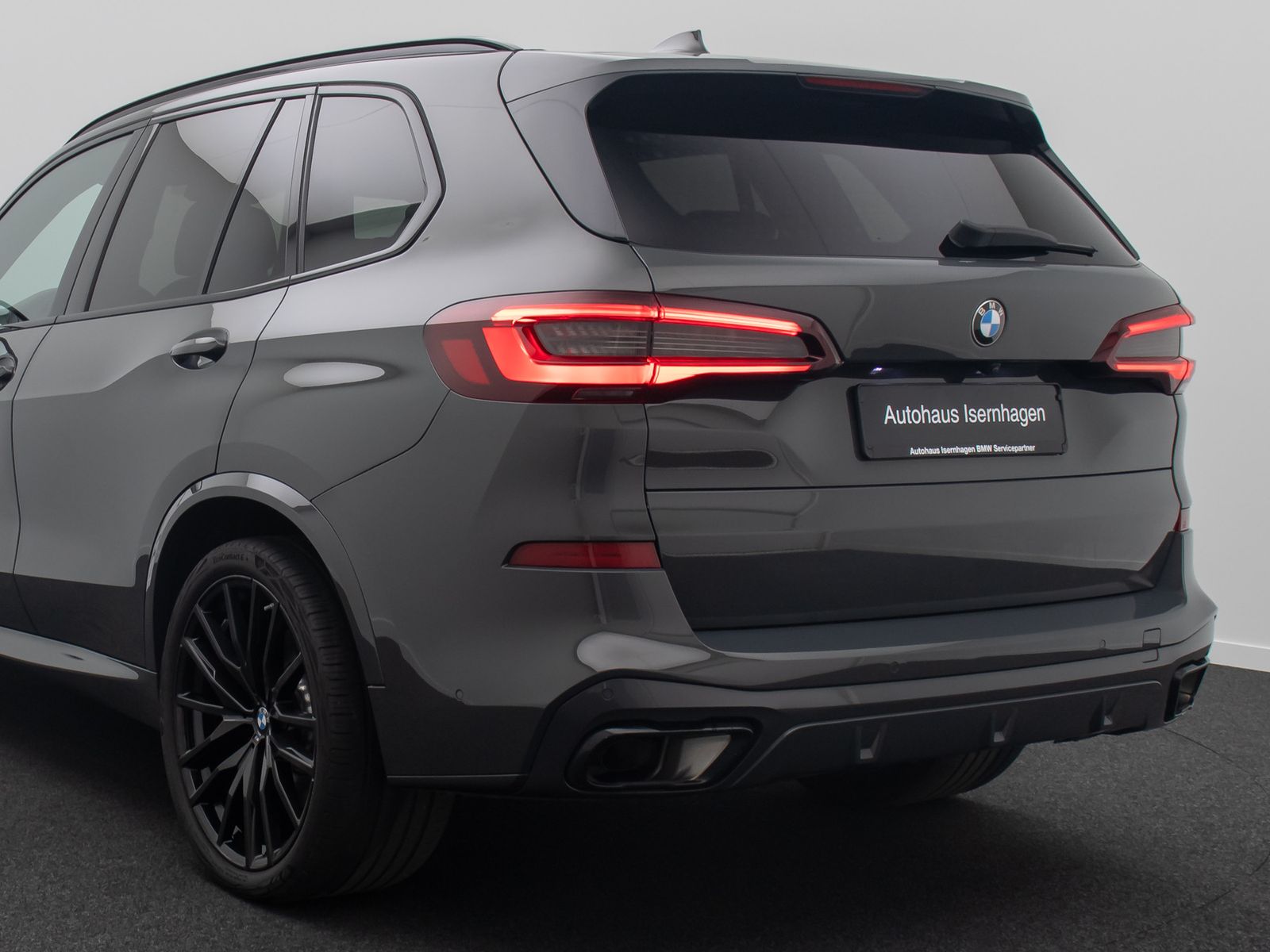 Fahrzeugabbildung BMW X5 xD40d M Sport 360&deg; HUD H/K DAB Massage 22Zoll