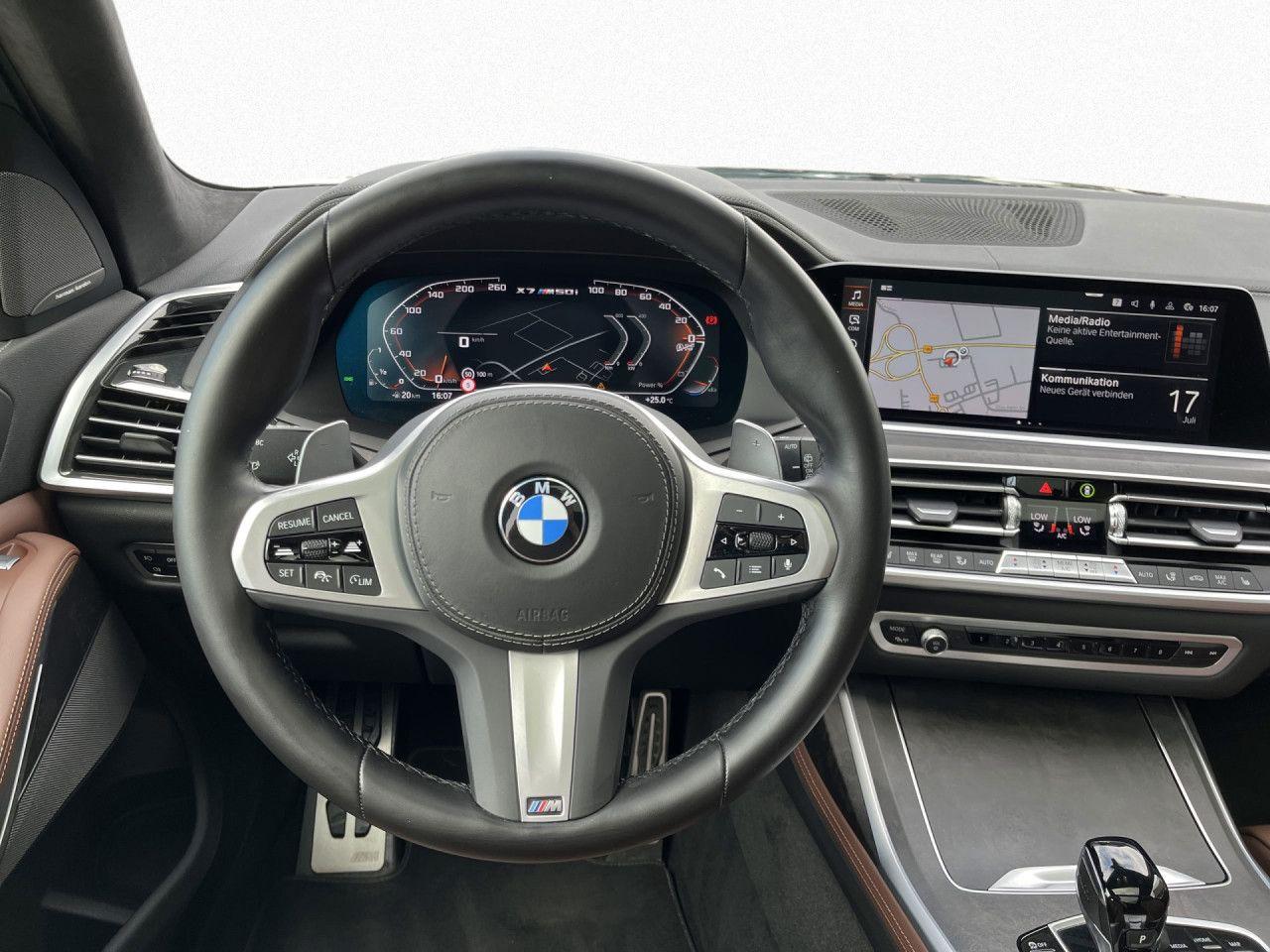 BMW X7 M50i HUD H/K SoftCl 360° SkyLo AHK KomfSi
