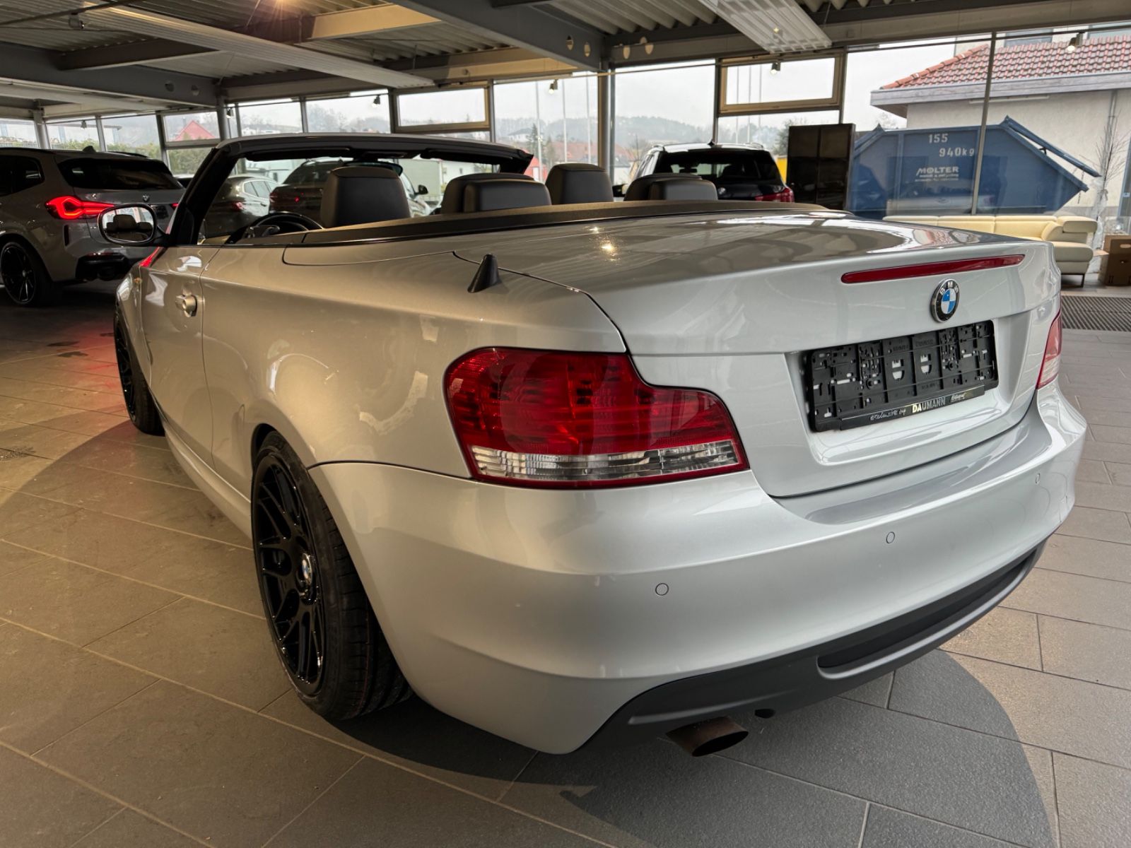 Fahrzeugabbildung BMW 118i Cabrio Automatik * M-Paket * Xenon * PDC *