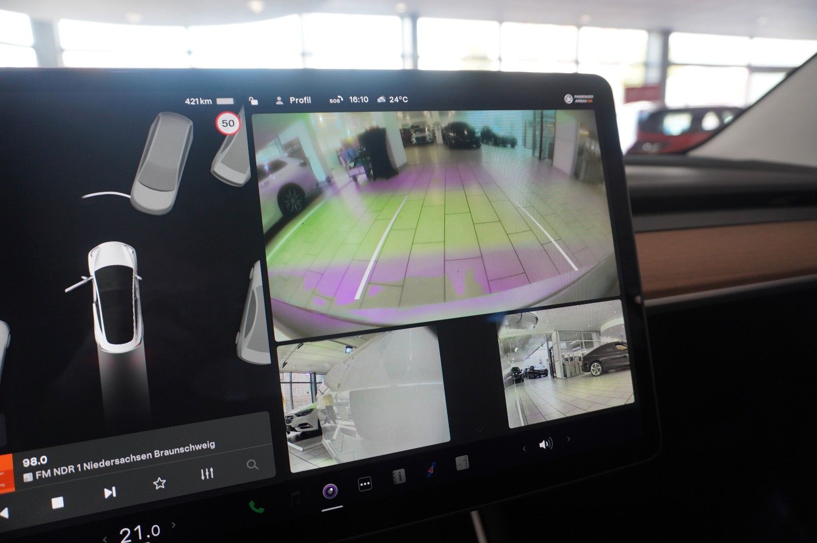 Fahrzeugabbildung Tesla Model 3 LONGRANGE DUAL-MOTOR NAVI/KAMERA/SH/PANO