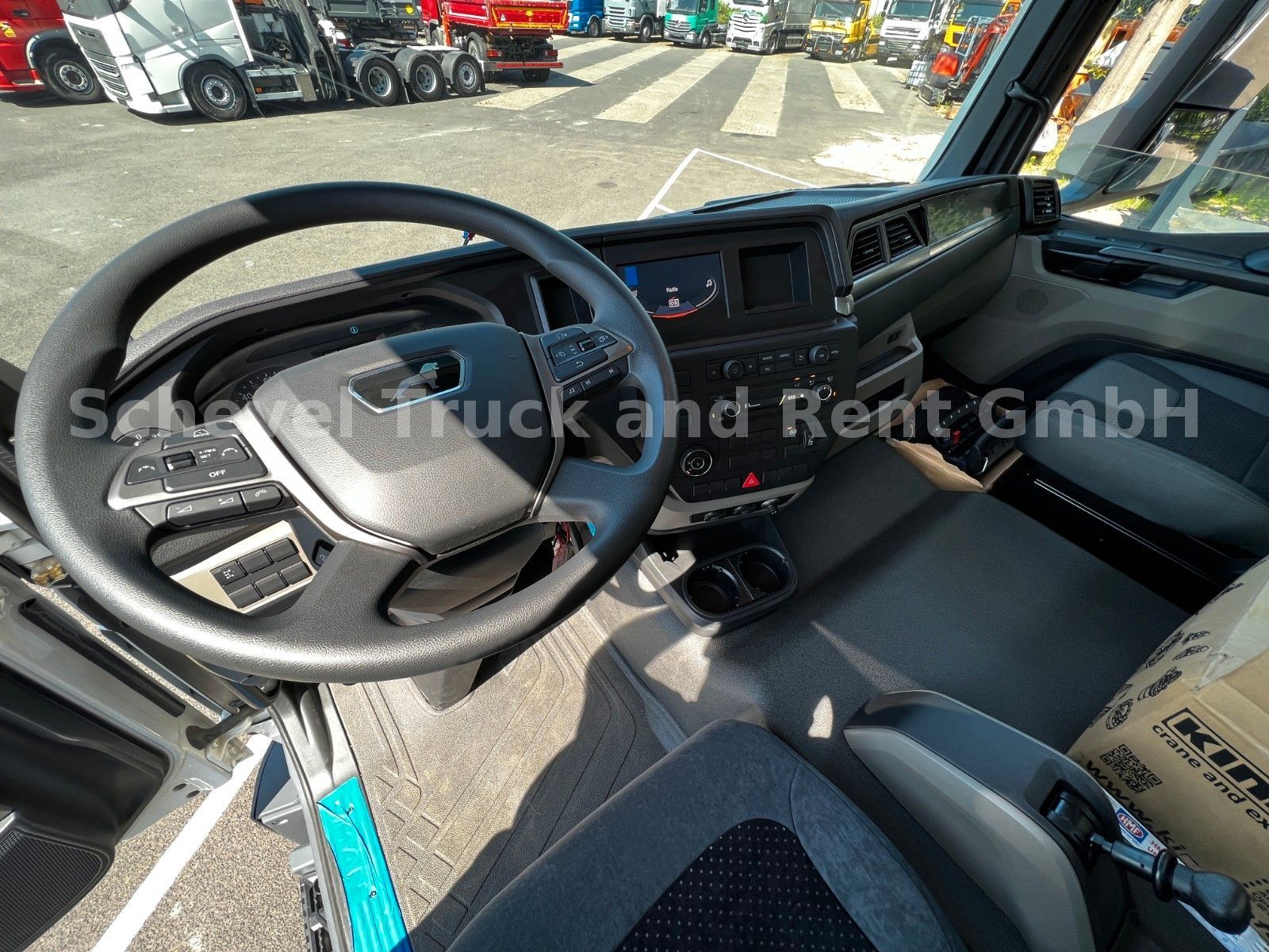 Fahrzeugabbildung MAN TGM 18.320 4x4BB einzelbereift Kipper HIAB 118-3