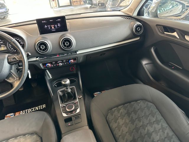 Audi A3 attraction *KLIMA*BI-XENON*TEMPOMAT*