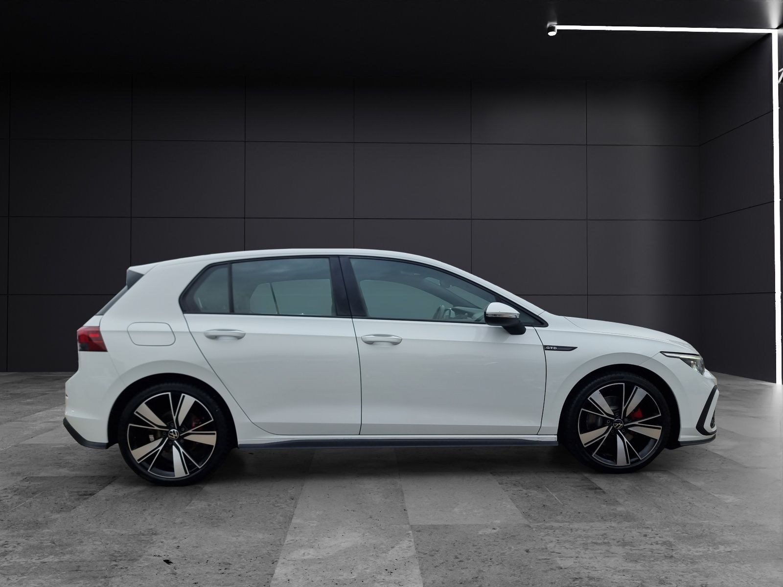 Fahrzeugabbildung Volkswagen Golf VIII GTD Business DSG LED+ ACC 18" SH PDC N