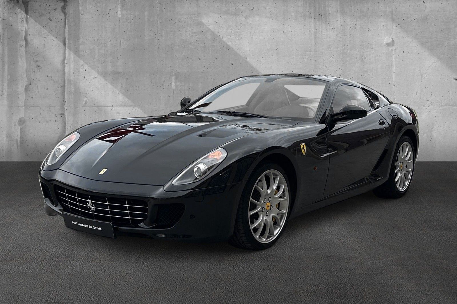 Fahrzeugabbildung Ferrari 599 GTB F1*Challenge Felgen*Embleme