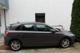 Hyundai  i30  Top Zustand, und sehr gepfle... - Hyundai i30 mit Benzin-Antrieb: Kleinwagen, Automatik