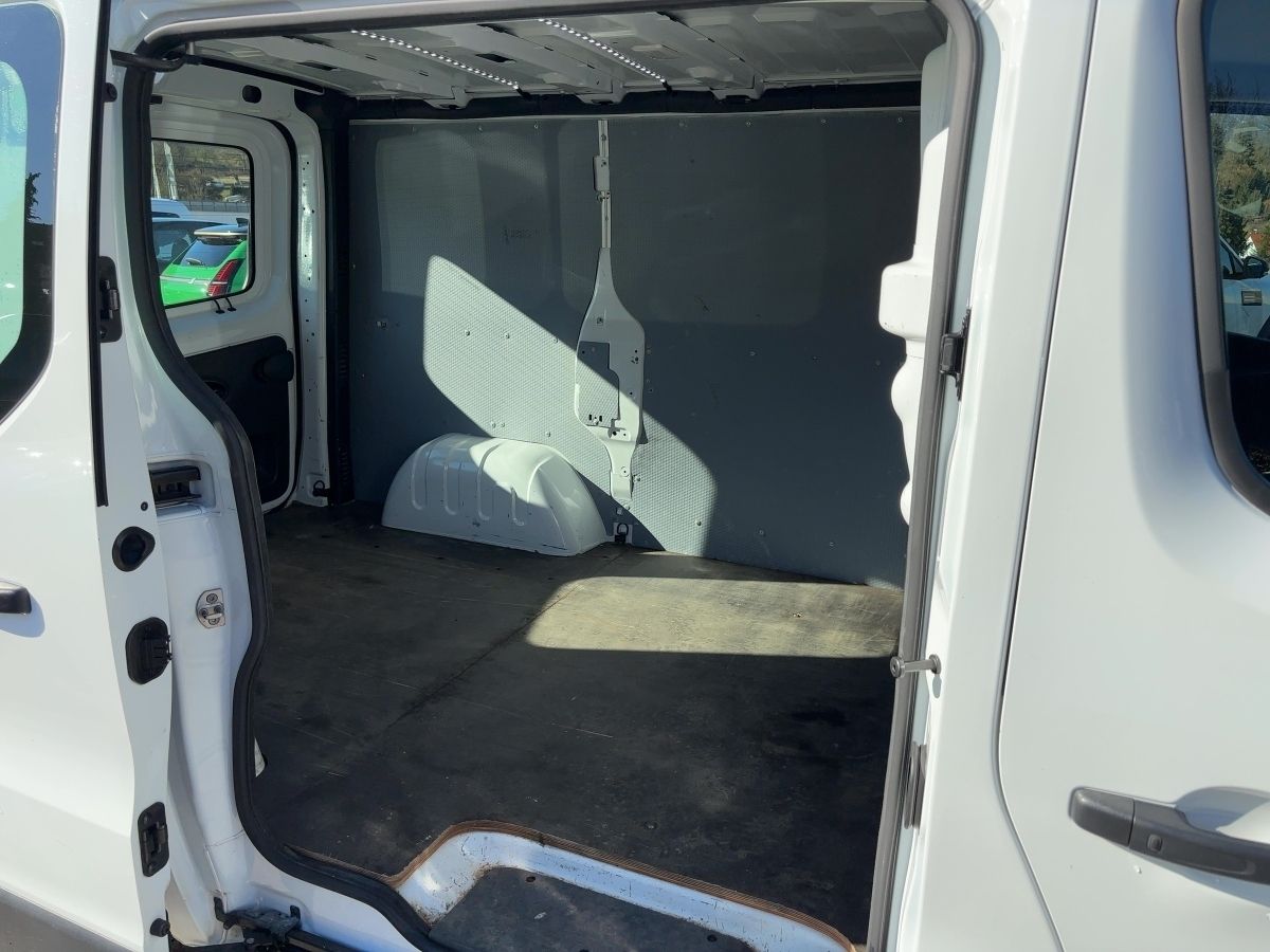 Fahrzeugabbildung Renault Trafic Lkw L1H1 3,0t dCi 120 Klima AHK EPH
