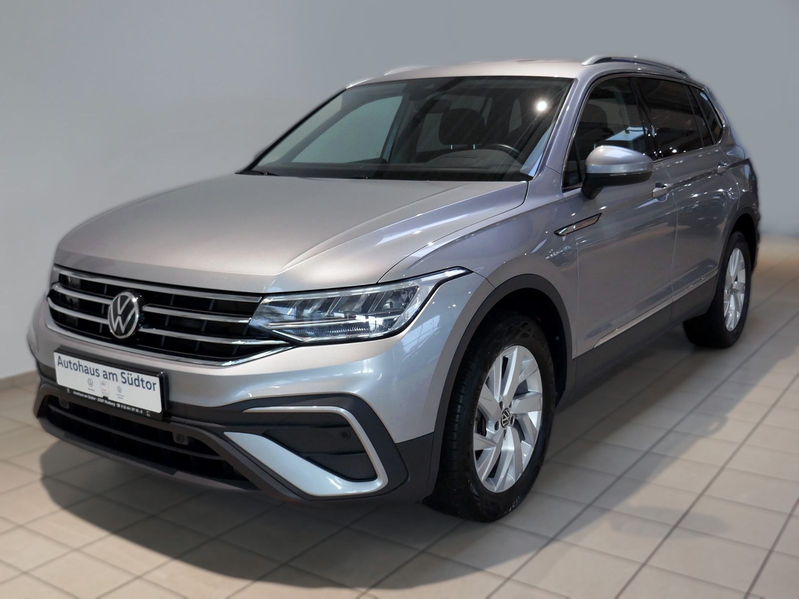 Fahrzeugabbildung Volkswagen Tiguan Allspace Life 2.0 TDI | LED AHK ACC