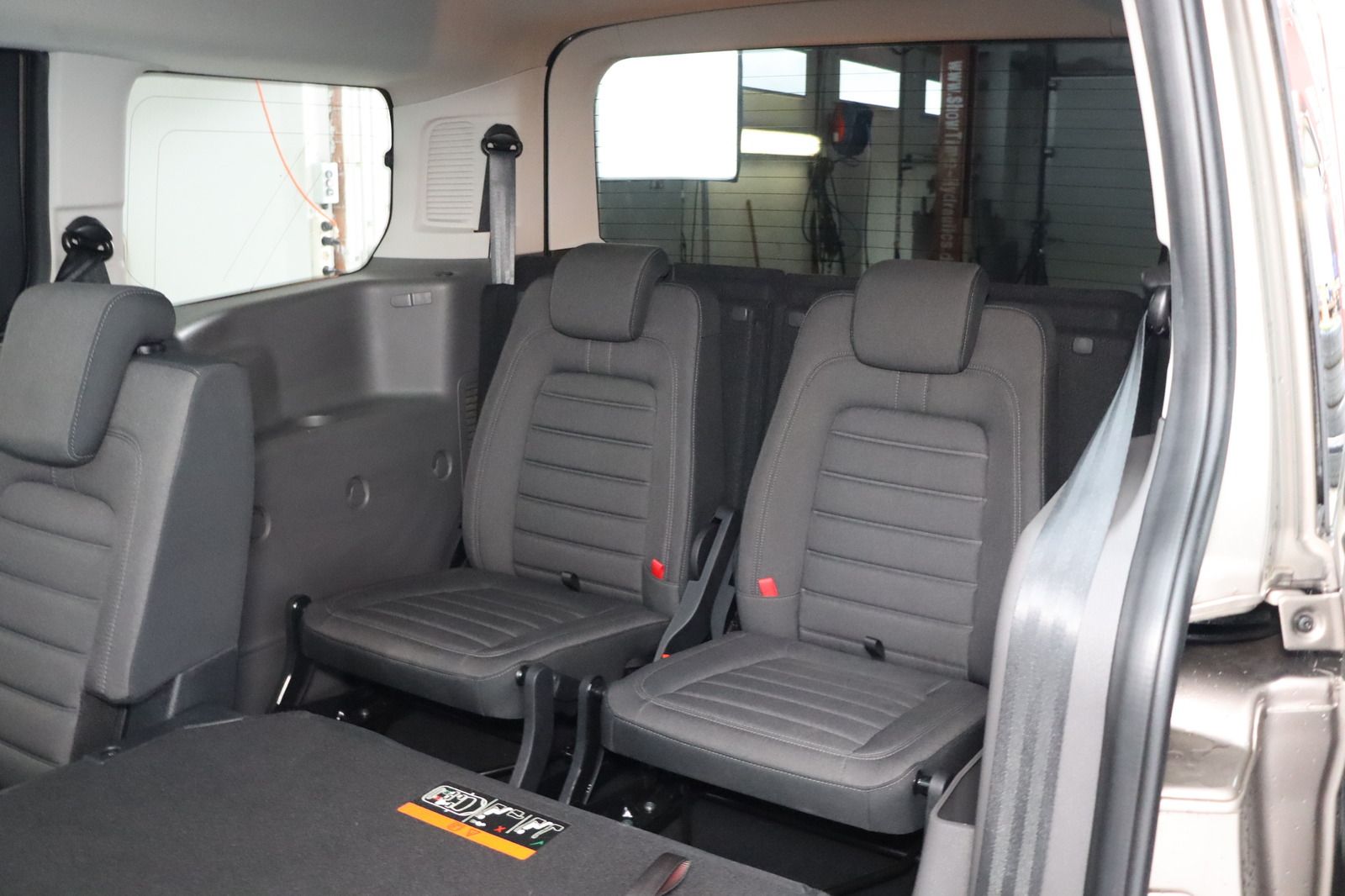 Fahrzeugabbildung Ford Grand Tourneo Connect 1.5 ECOBLUE Titanium
