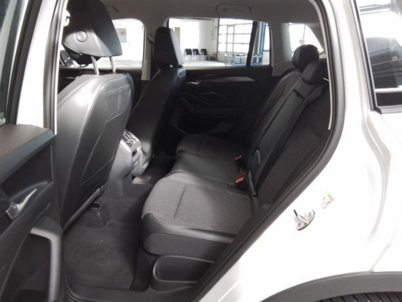 Volkswagen Tiguan - Bild 13