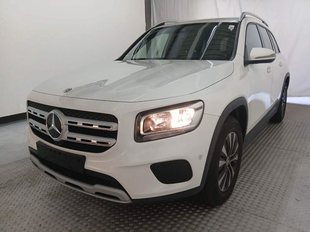 Image of Mercedes-Benz GLB 180