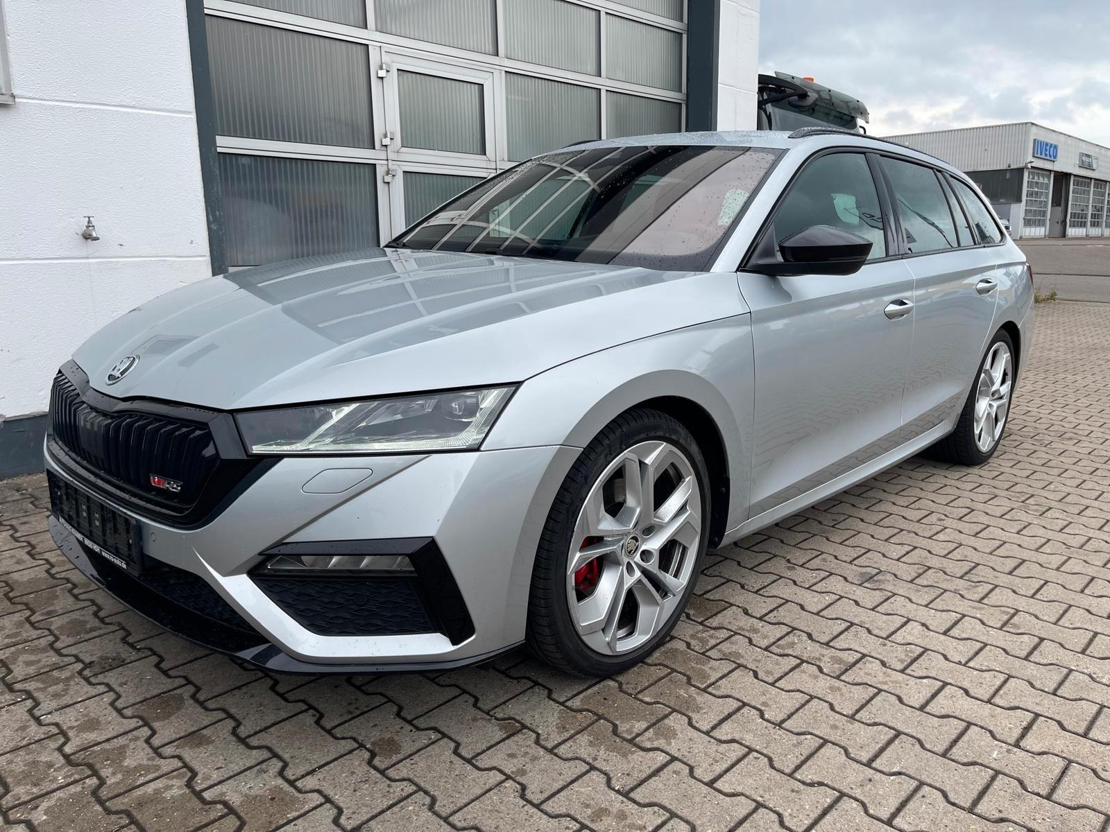 Skoda Octavia Combi RS/DSG/1HD/S-HEFT/ACC/Kamera/MWSt