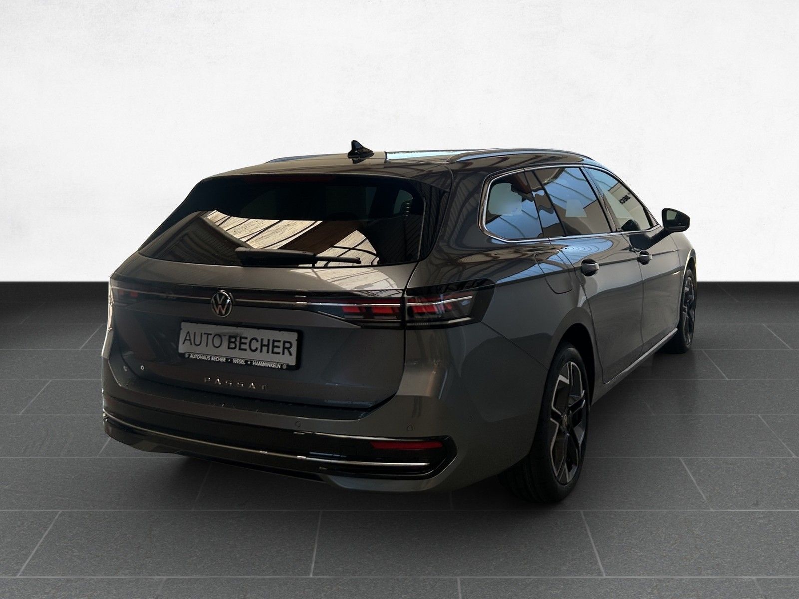 Volkswagen Passat Variant Elegance 2.0 TDI DSG AHK Navi foto 4