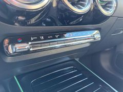 Fahrzeugabbildung Mercedes-Benz GLA 250e Style