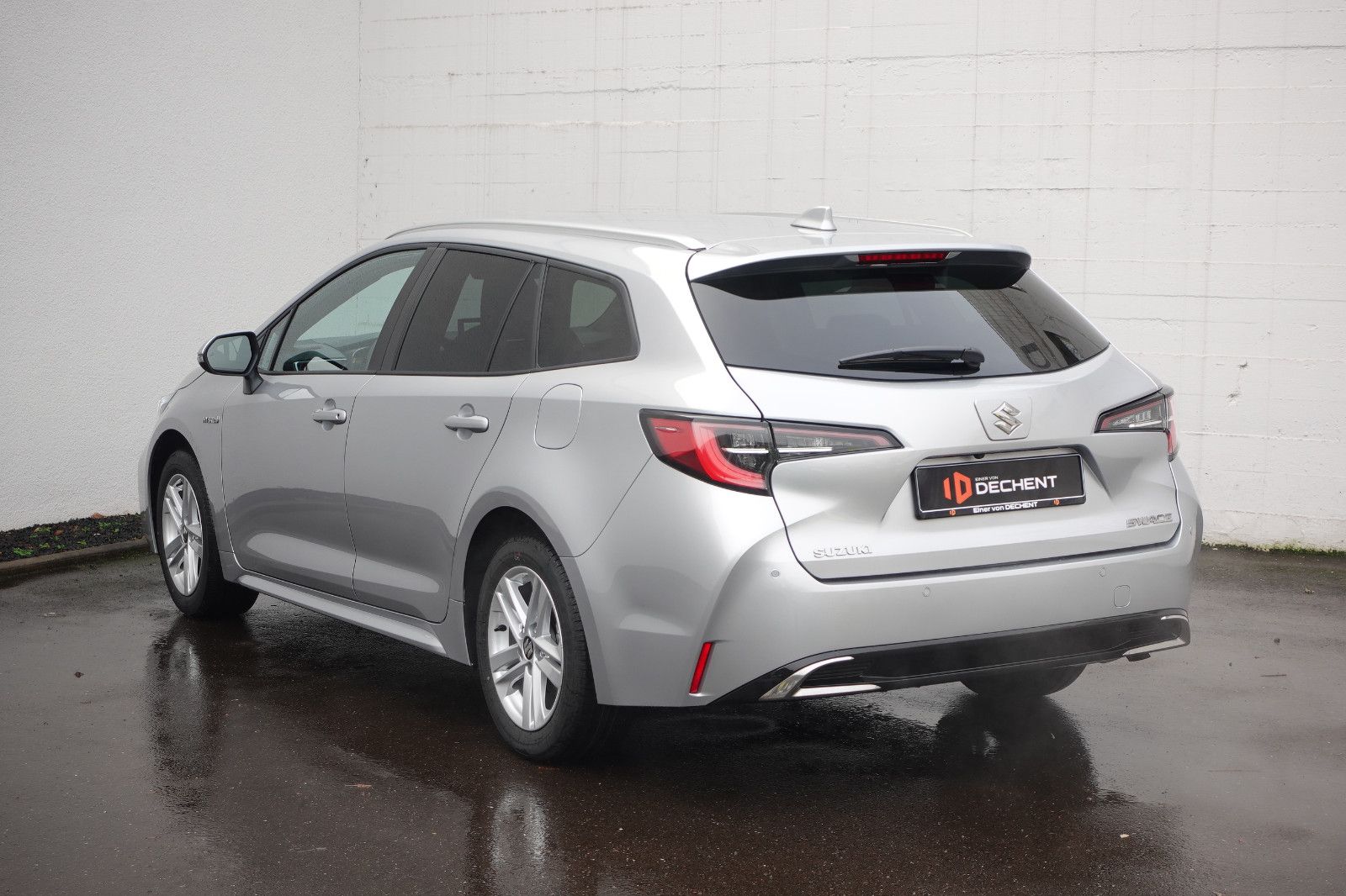 Fahrzeugabbildung Suzuki Swace  1.8 HYBRID CVT Comfort+,Navi,RFK