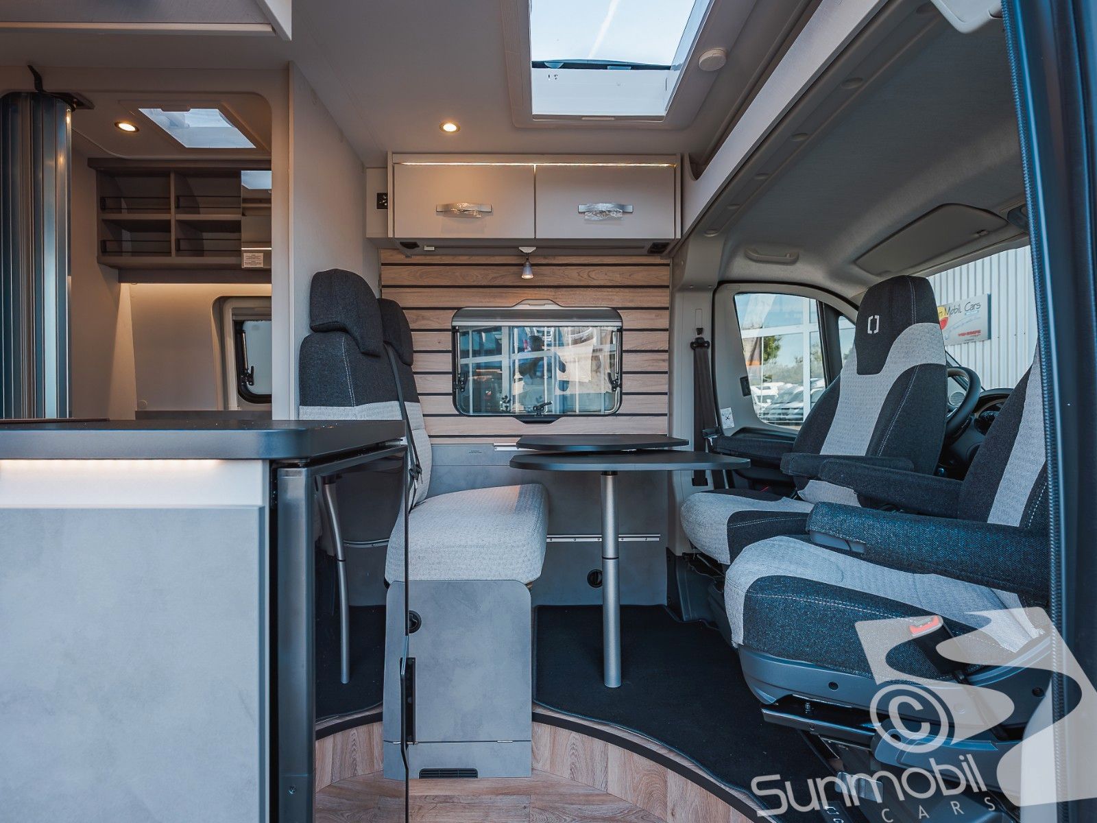 Fahrzeugabbildung Crosscamp Camper Van 600 Fiat Automatik