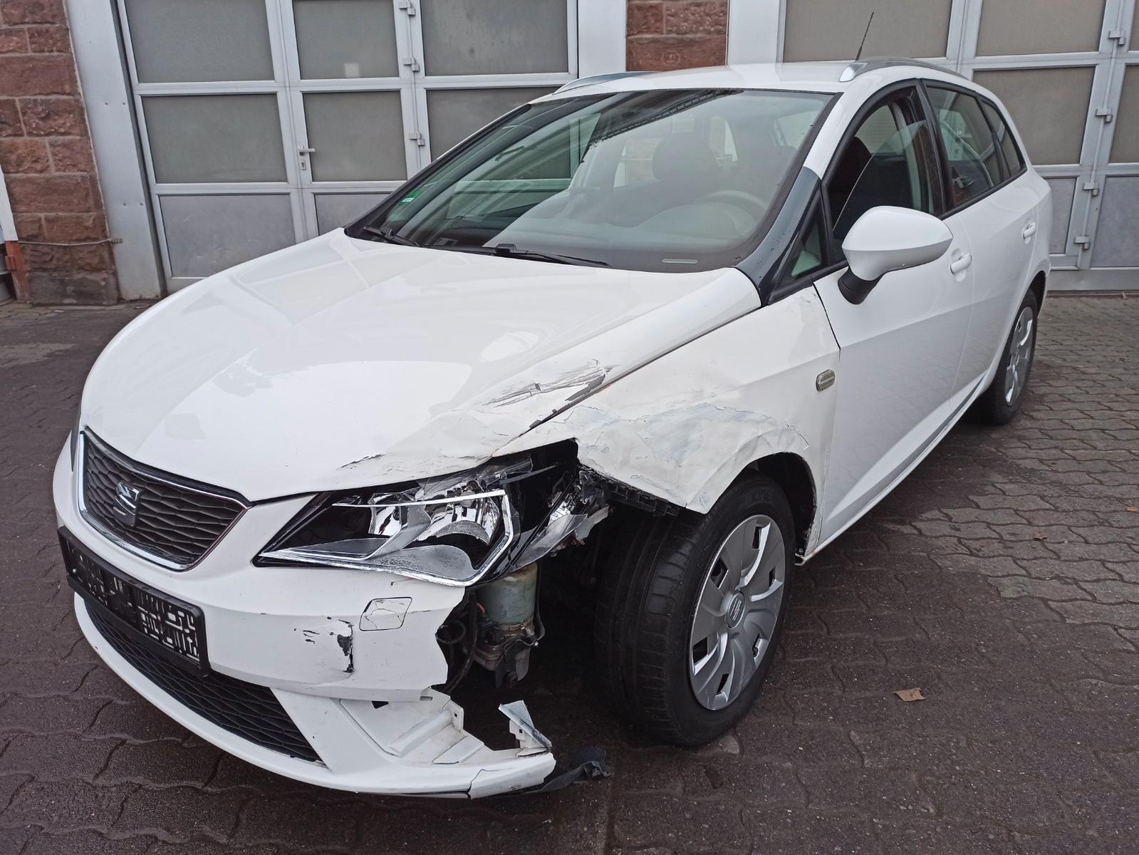 Seat Ibiza 2013 — interior