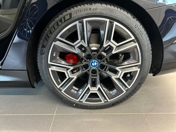 BMW i5 eDrive40 Touring M Sportpaket DAB LED