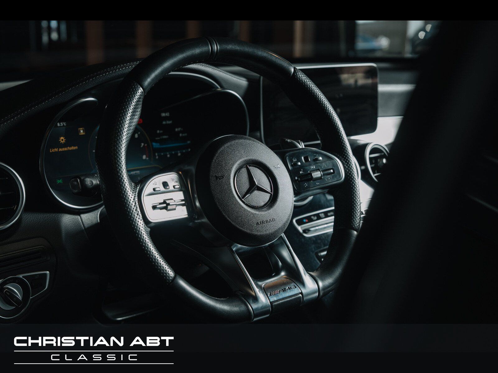 Fahrzeugabbildung Mercedes-Benz GLC 63 AMG 4Matic Burmester Pano designo