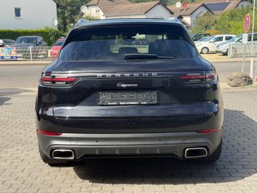 Porsche Cayenne - 12