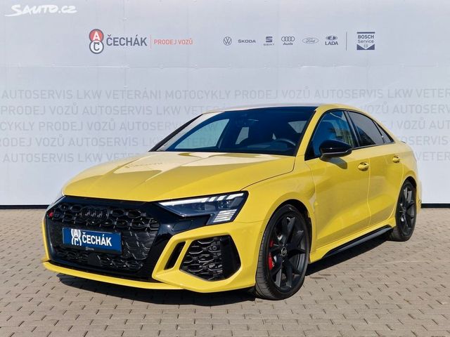 AUDI RS3 2.5 TFSI, limo, 294kW