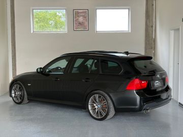 BMW 330 - 8