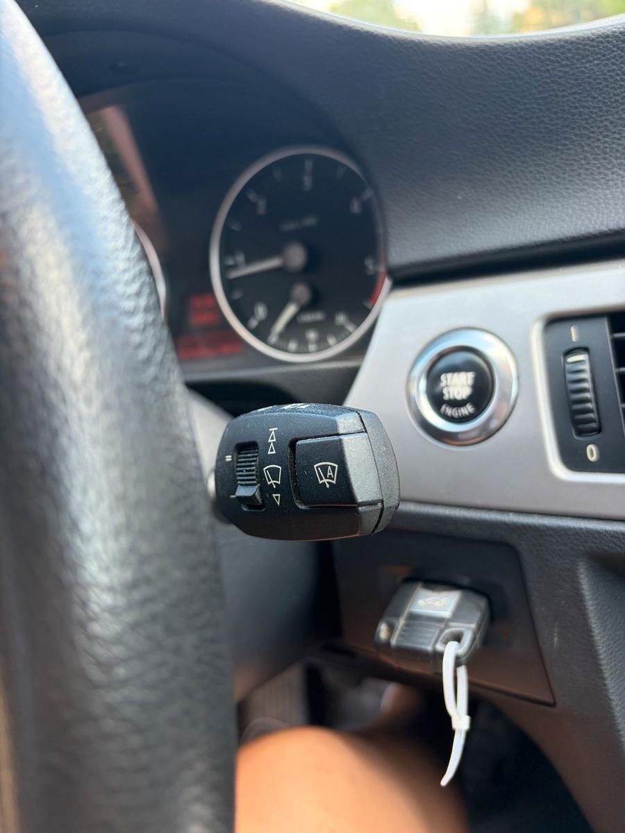 BMW 320 2006 — photo 11