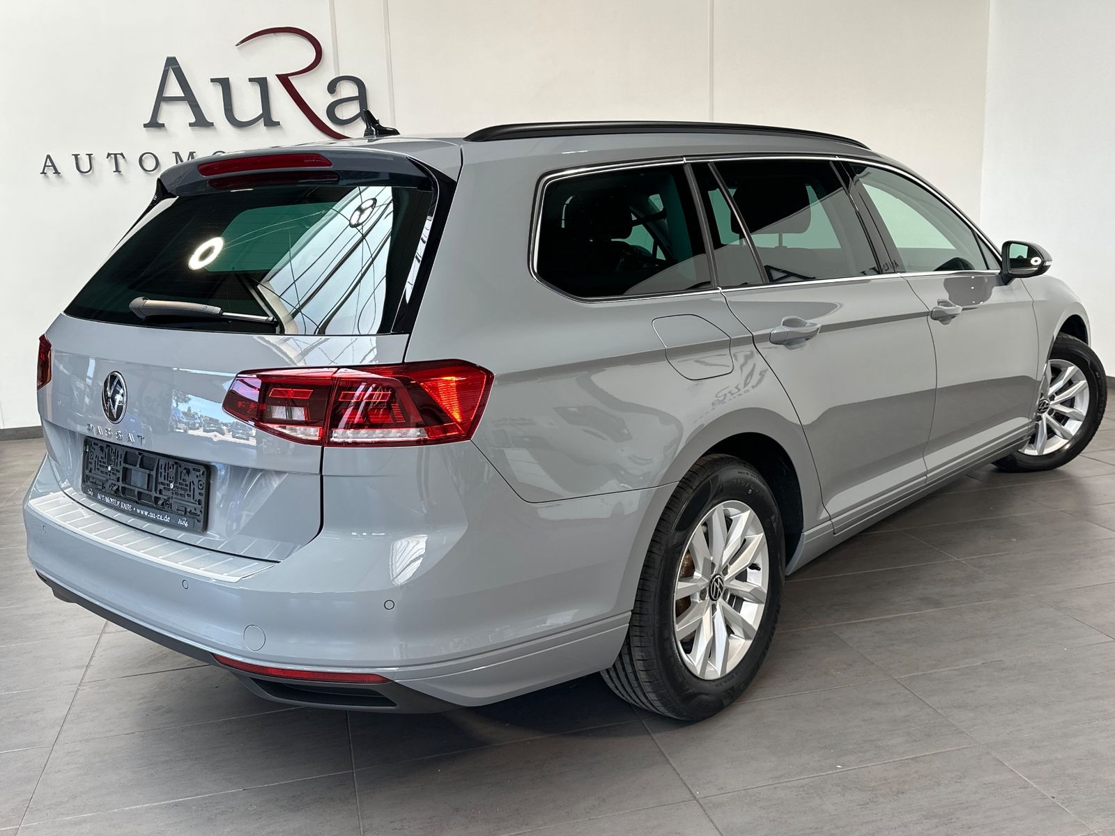 Fahrzeugabbildung Volkswagen Passat Variant Business NAV+LED+ACC+KAMERA