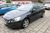 Volvo V60 T3 Momentum Navigation Tempomat Sitzhzg PDC  - gebrauchte Volvo V60 aus dem Jahr 2011