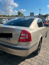 Skoda Octavia 1.4 / HU neu 07/2027 / PDC / AHK  - gebrauchte Skoda Octavia aus dem Jahr 2006