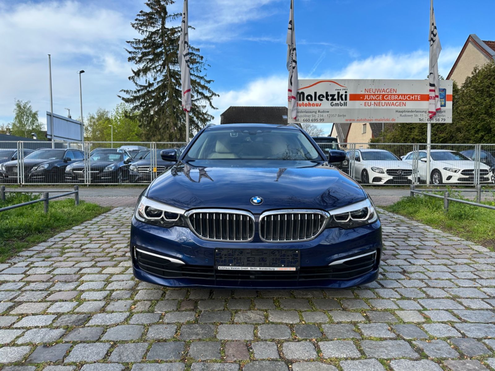 Fahrzeugabbildung BMW 530d xDrive*HeadUp*Softclose*AHK*Totwinkel*