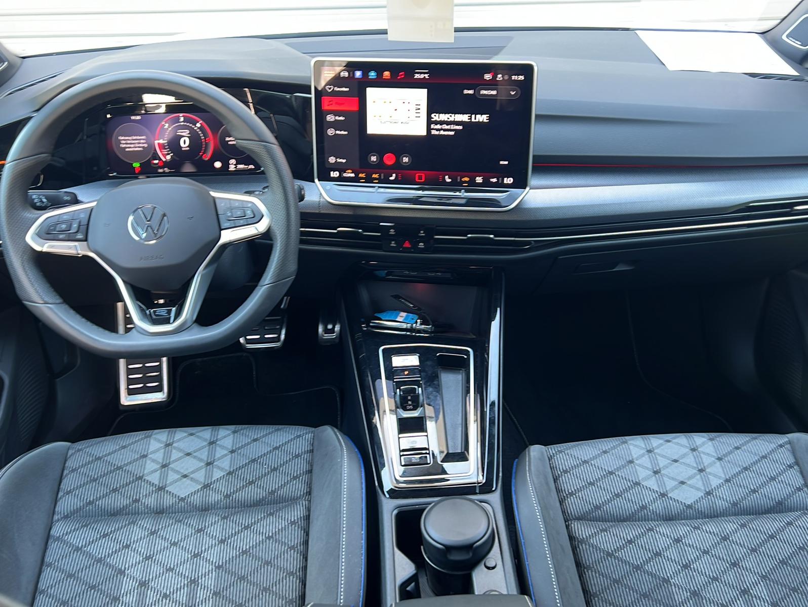 Volkswagen Golf 2.0 TDI DSG R-Line*Pano*Harman Kardon*KeyGo, миниатюра 3