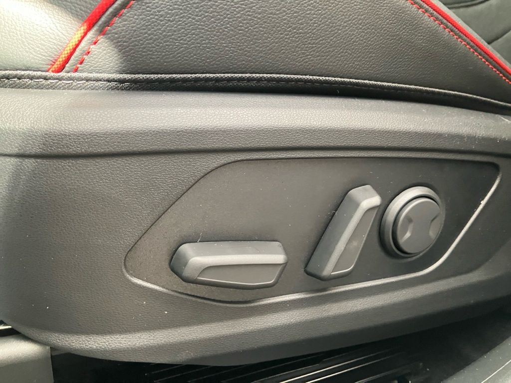 Fahrzeugabbildung Hyundai TUCSON PHEV 1.6 T-GDi 2WD 6-AT N-Line X 4xSHZ