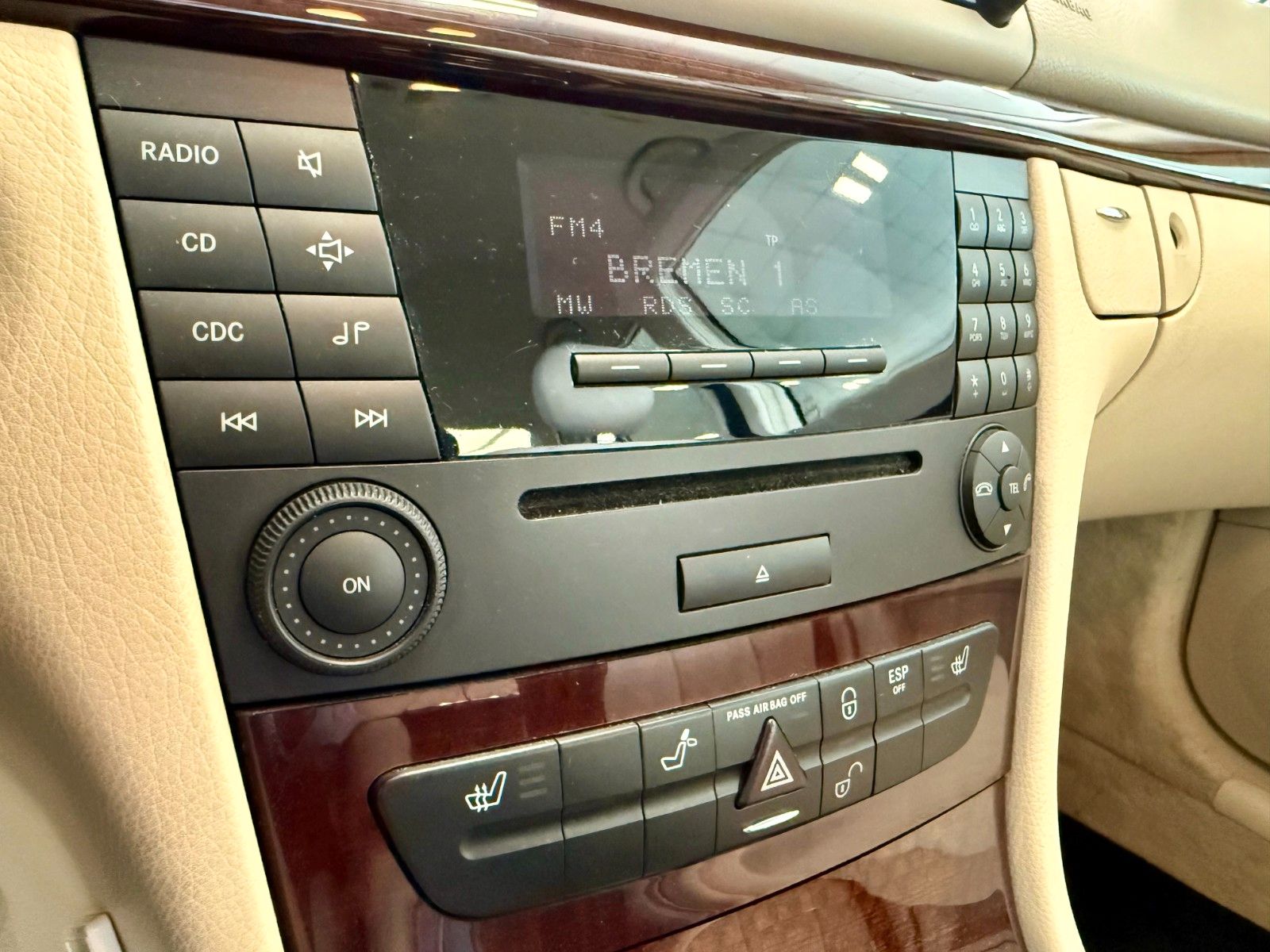 Fahrzeugabbildung Mercedes-Benz E 200 Classic