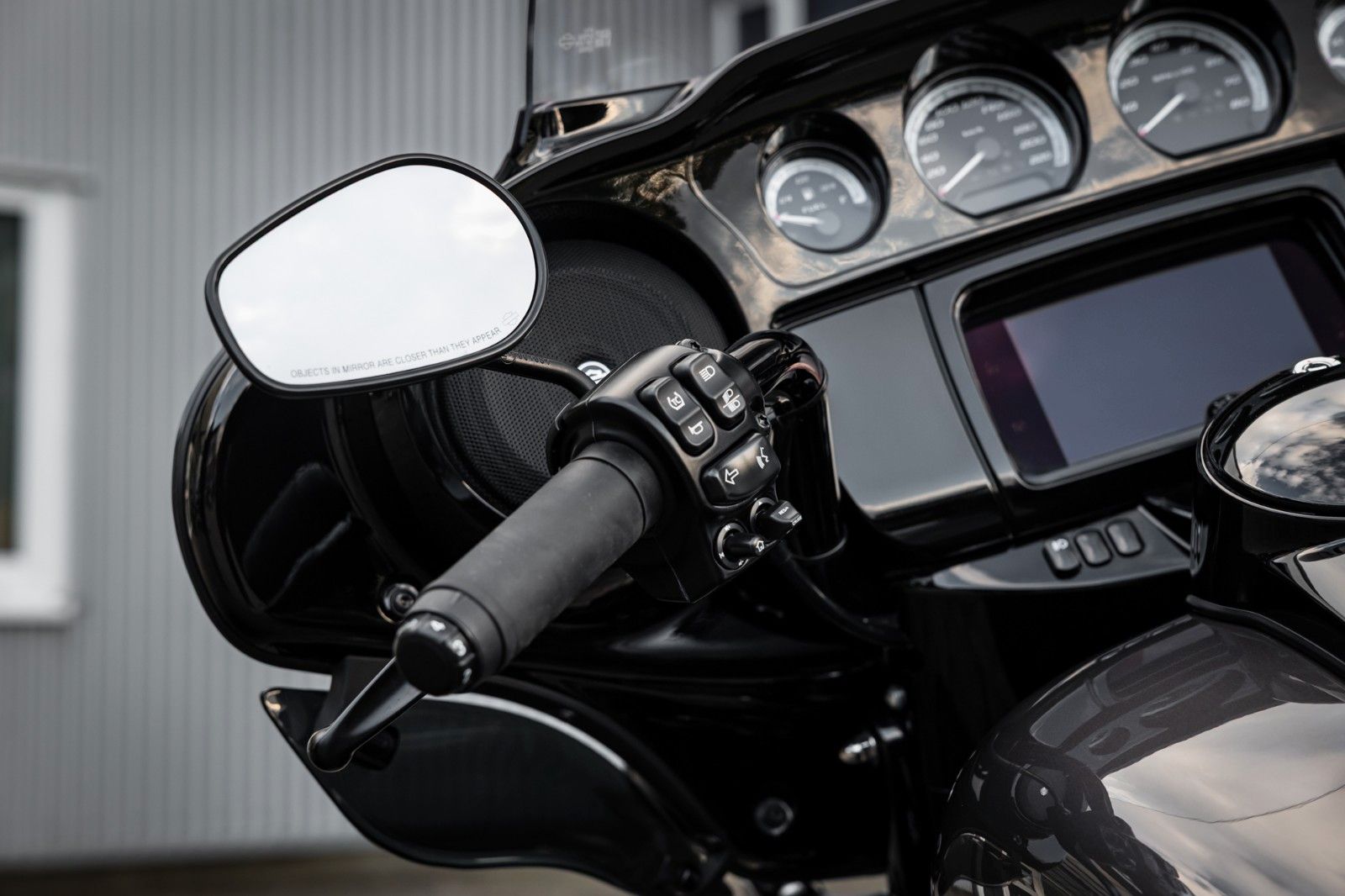 Fahrzeugabbildung Harley-Davidson Ultra Limited FLHTK - Screaming Eagle -