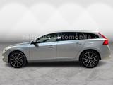 Volvo V60 Plug-in-Hyb* AWD*LEDER*1.HAND*SERVICE NEU* - Volvo V60 Gebrauchtwagen in Berlin