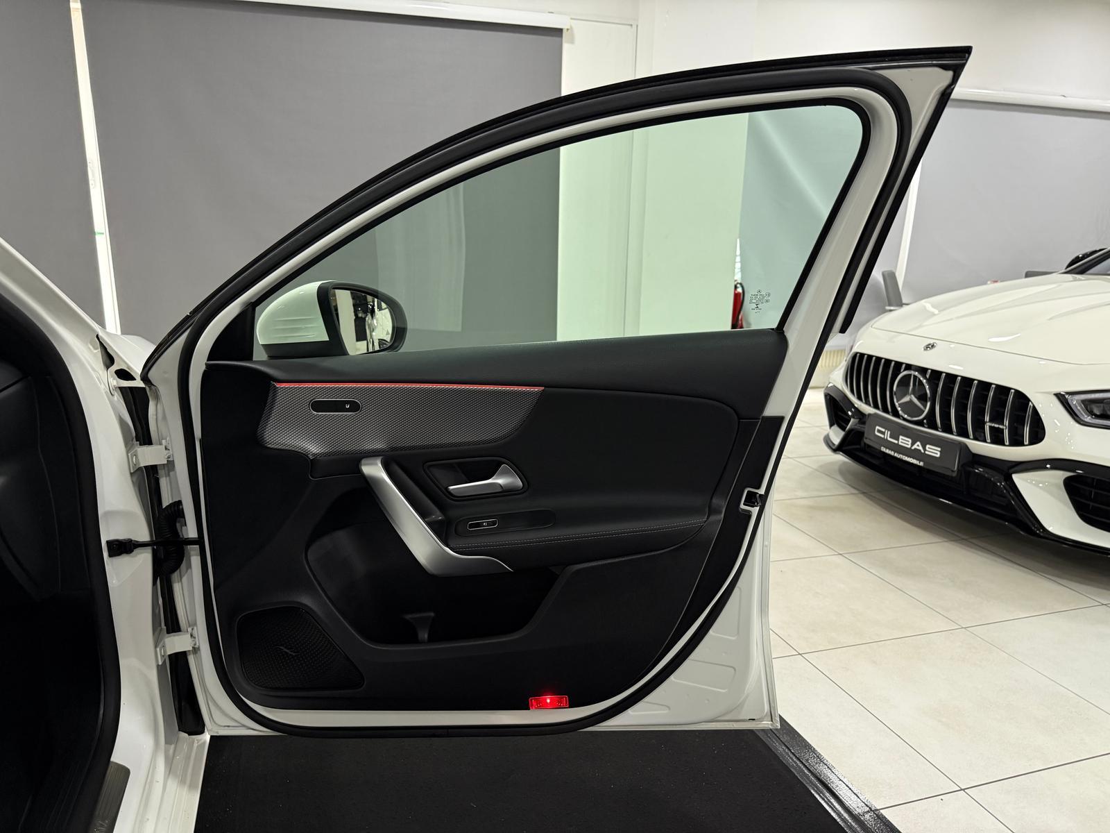 Mercedes-Benz A 180 7G Edition 19*WIDE*AMBIENTE*LED*LEDER*KAM*