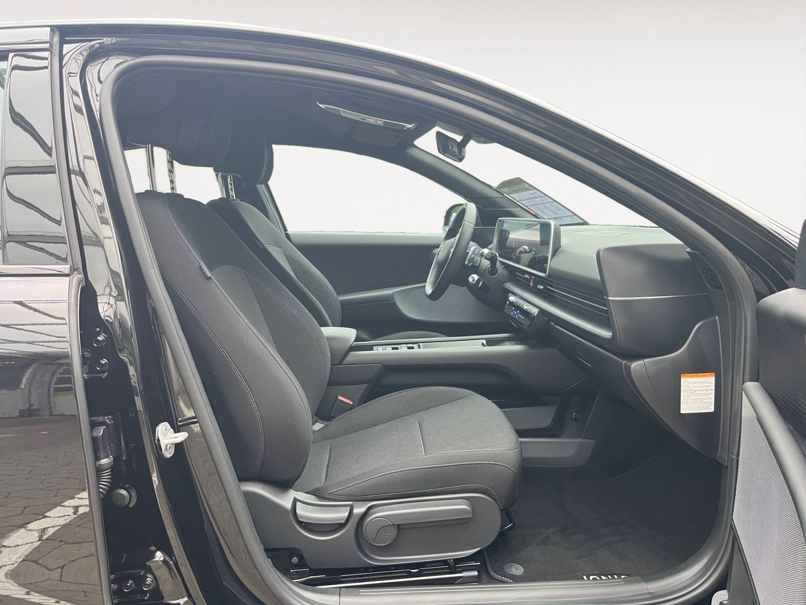 Hyundai IONIQ 6 – Bild 17