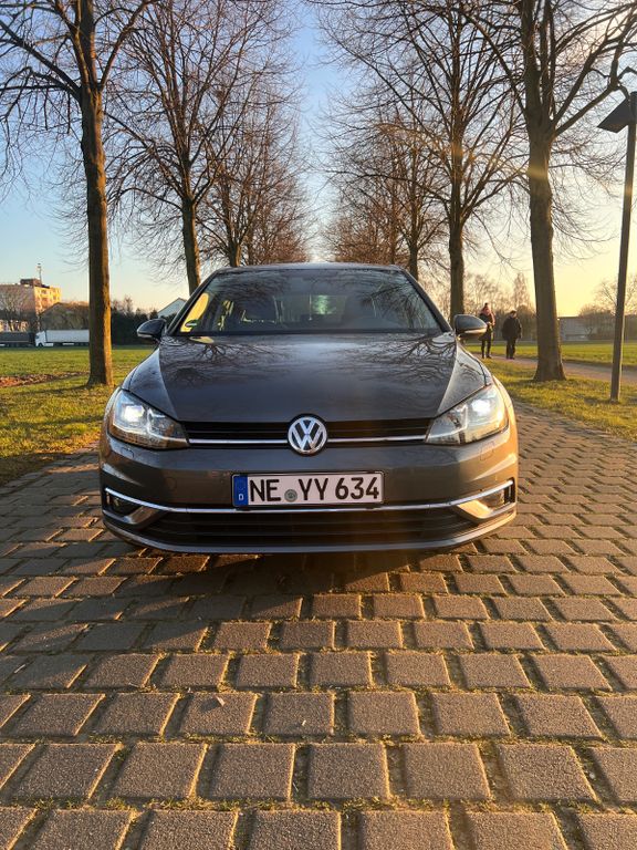 Image of Volkswagen Golf